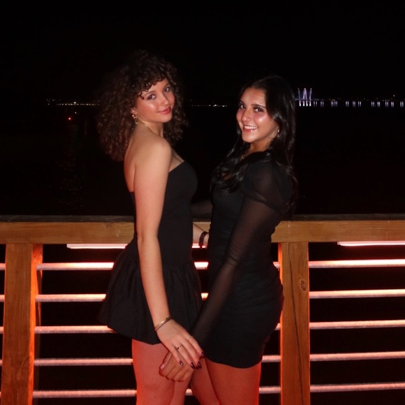 Meet your Posher, Kendra - Picture 3 of 3